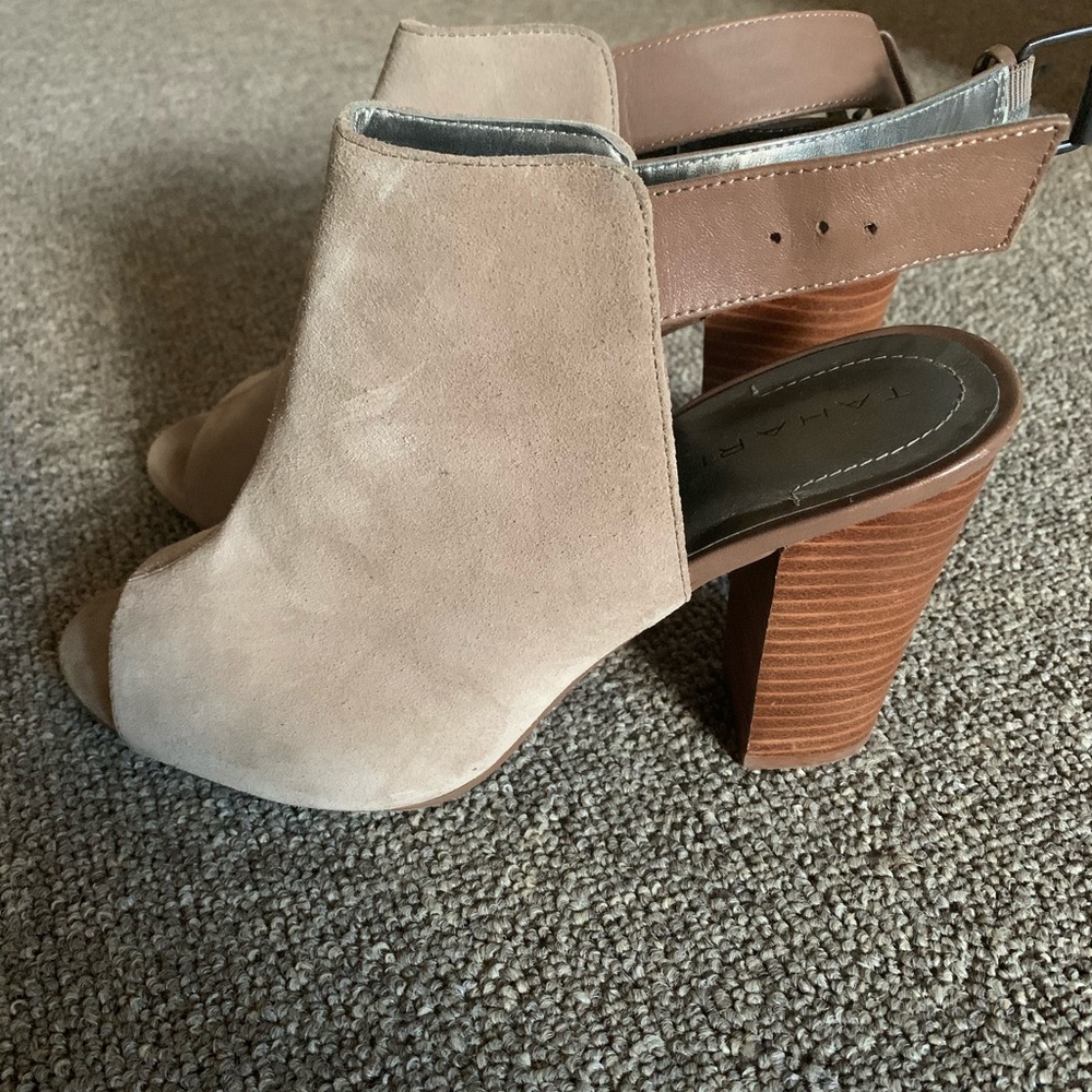 Tahari taupe booties